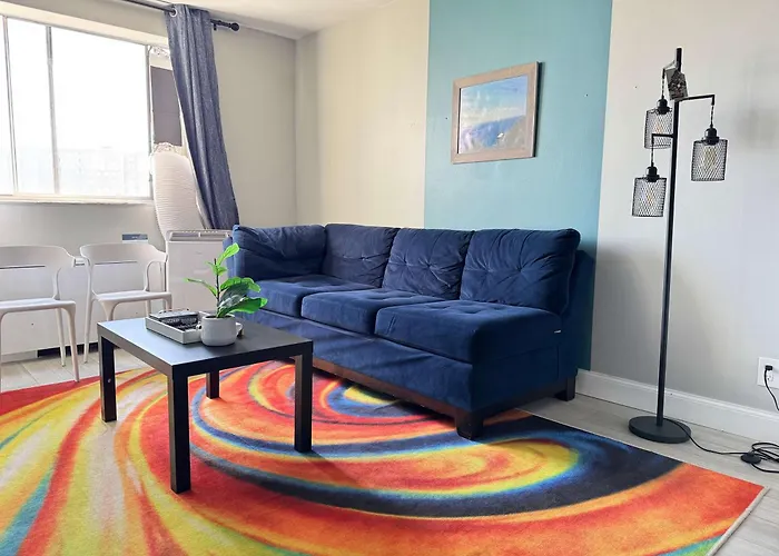 Close To Everywhere Downtown Onsite Parking Lm1004
