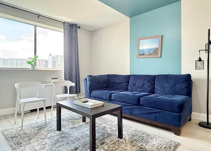 Close To Everywhere Downtown Onsite Parking Lm1004