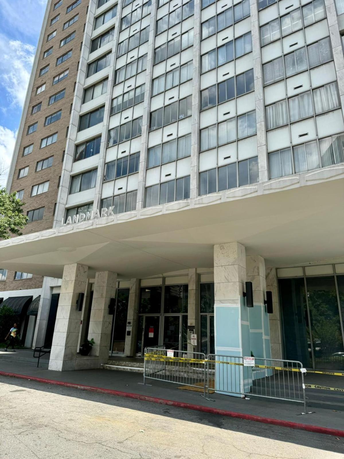 Close To Everywhere Downtown Onsite Parking Lm1004