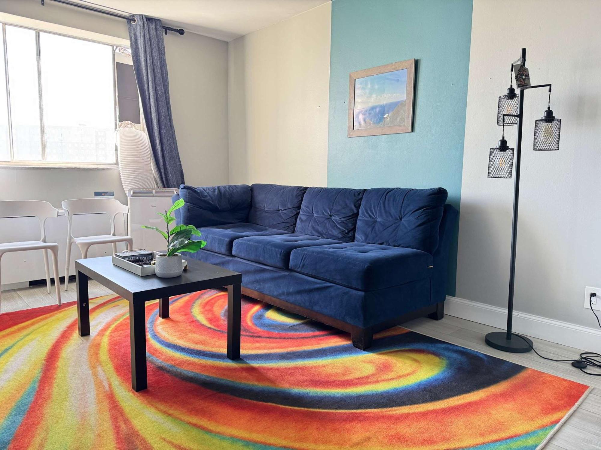 Close To Everywhere Downtown Onsite Parking Lm1004 Holiday home *